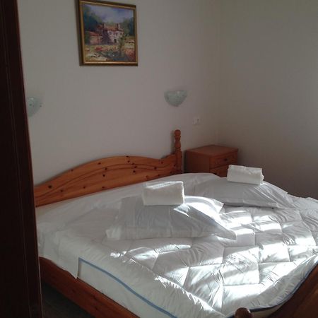 Apartments Superba Brodarica  Bilik gambar
