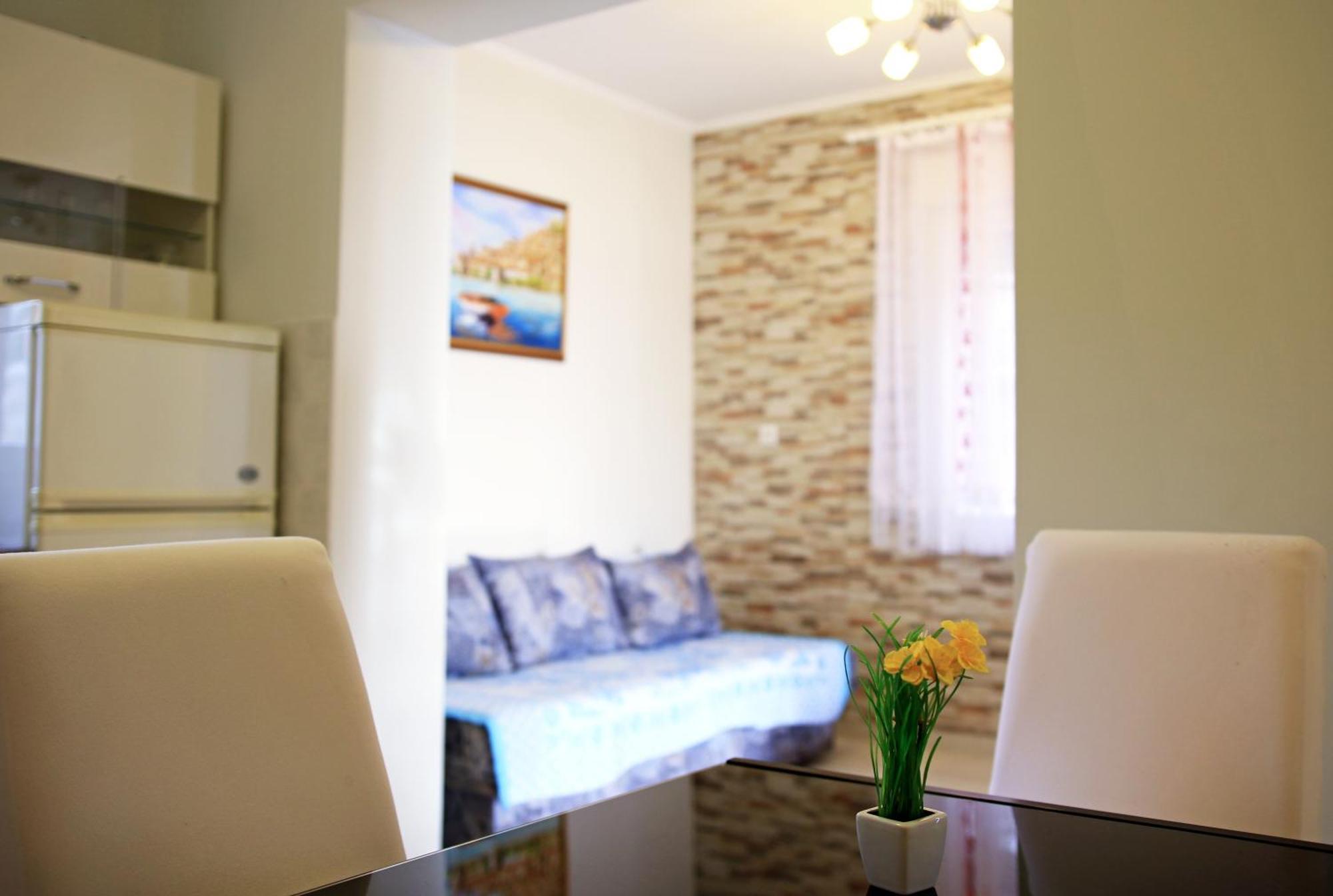 Apartments Superba Brodarica  Bilik gambar