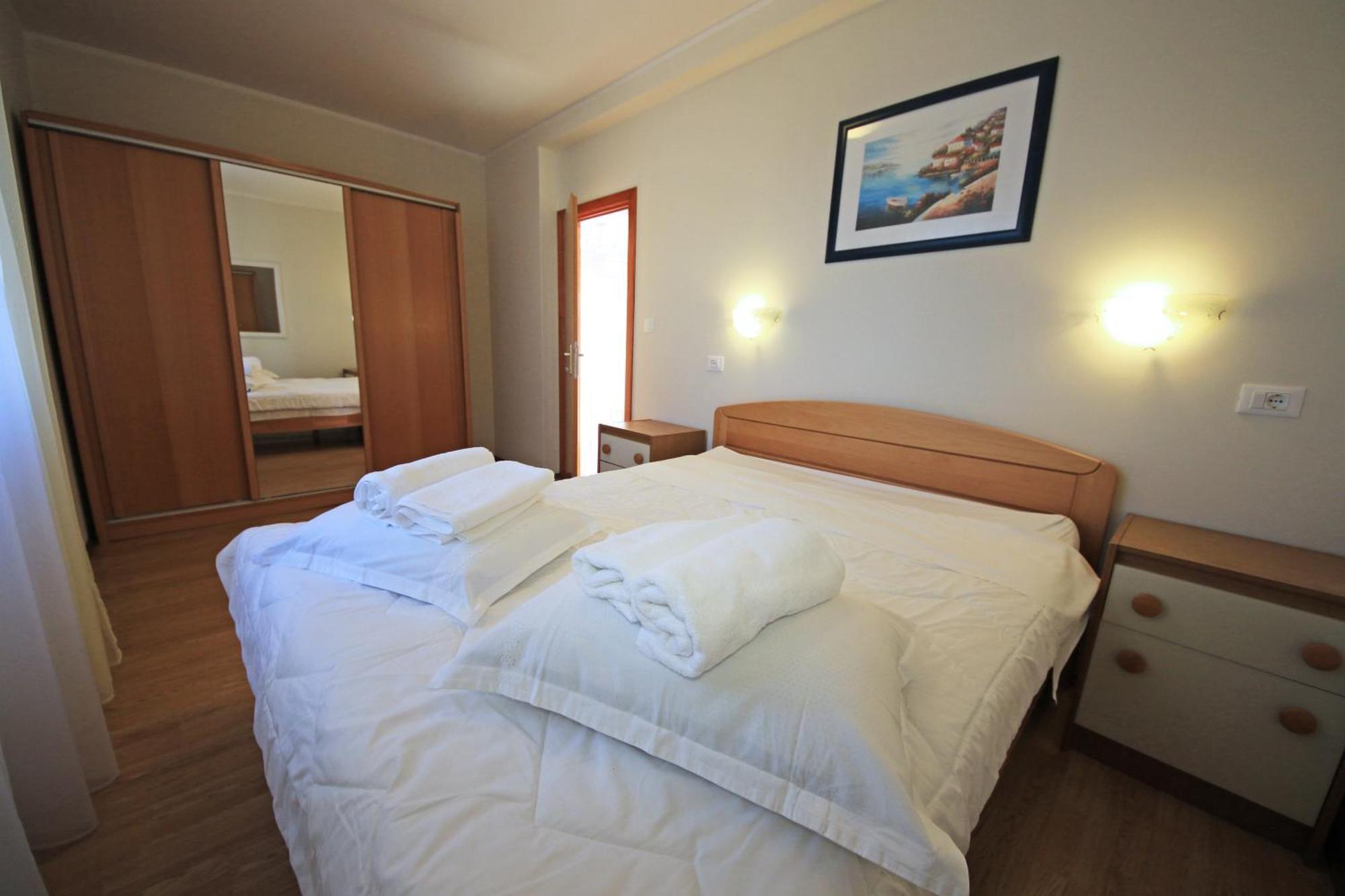 Apartments Superba Brodarica  Bilik gambar