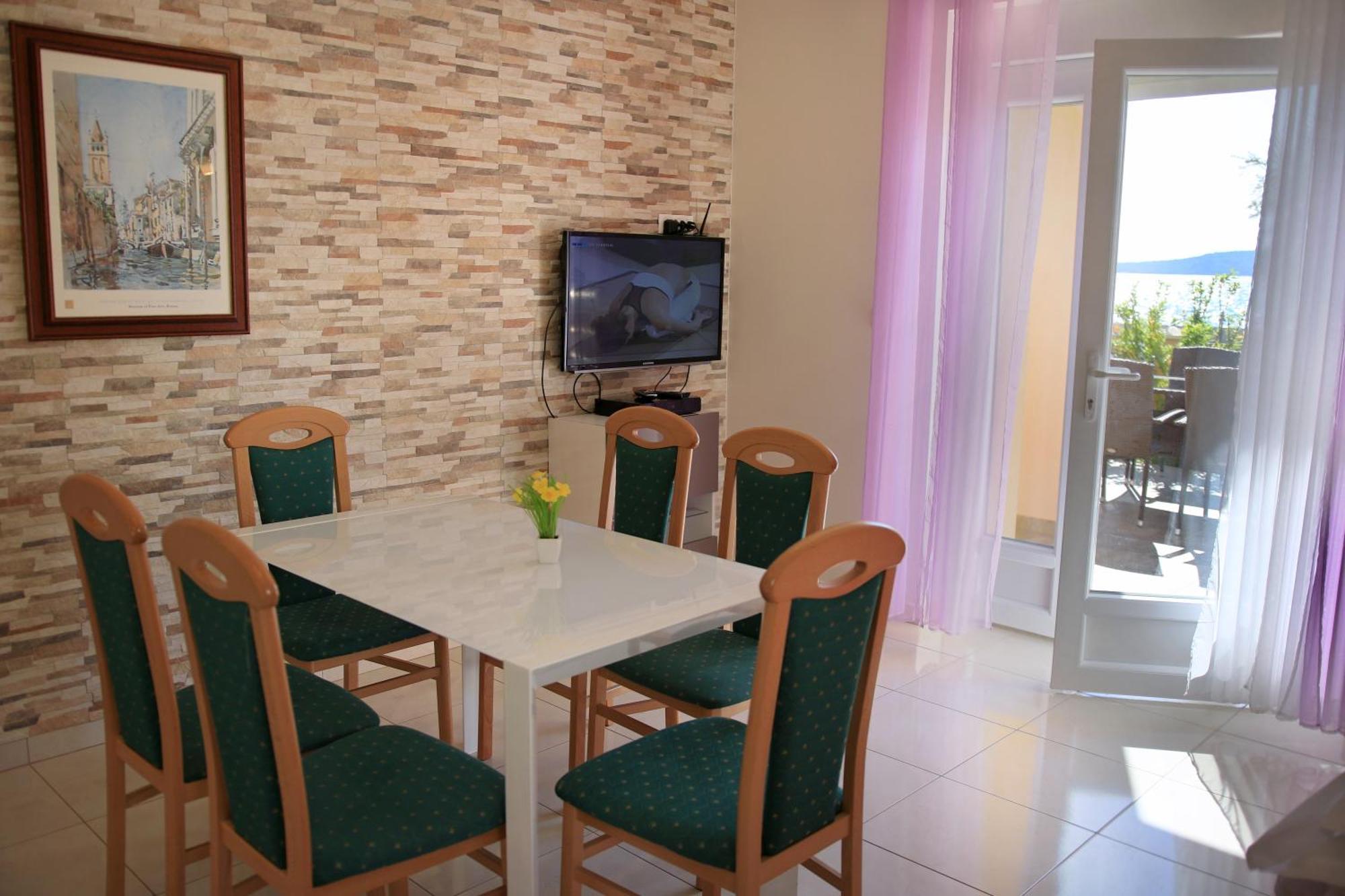Apartments Superba Brodarica  Bilik gambar