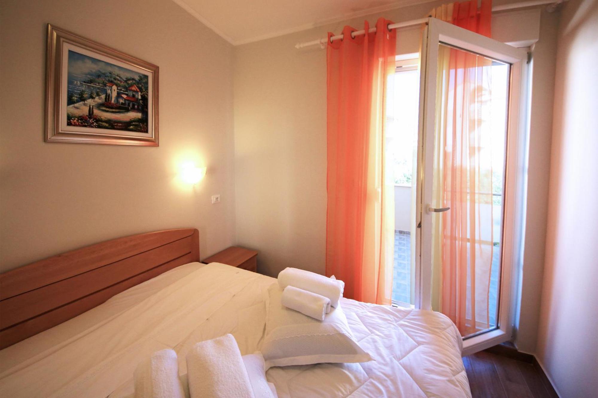 Apartments Superba Brodarica  Bilik gambar