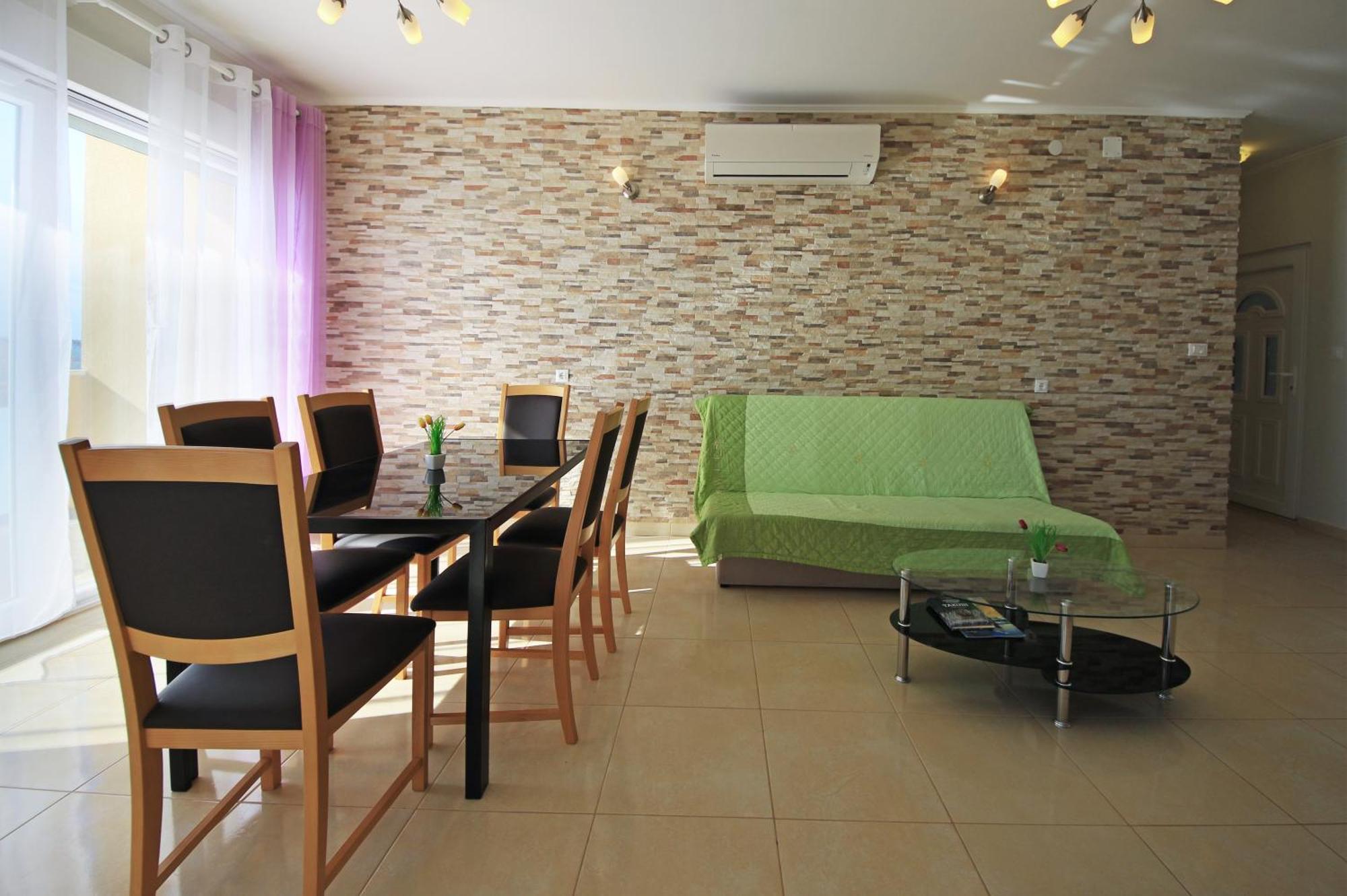 Apartments Superba Brodarica  Bilik gambar
