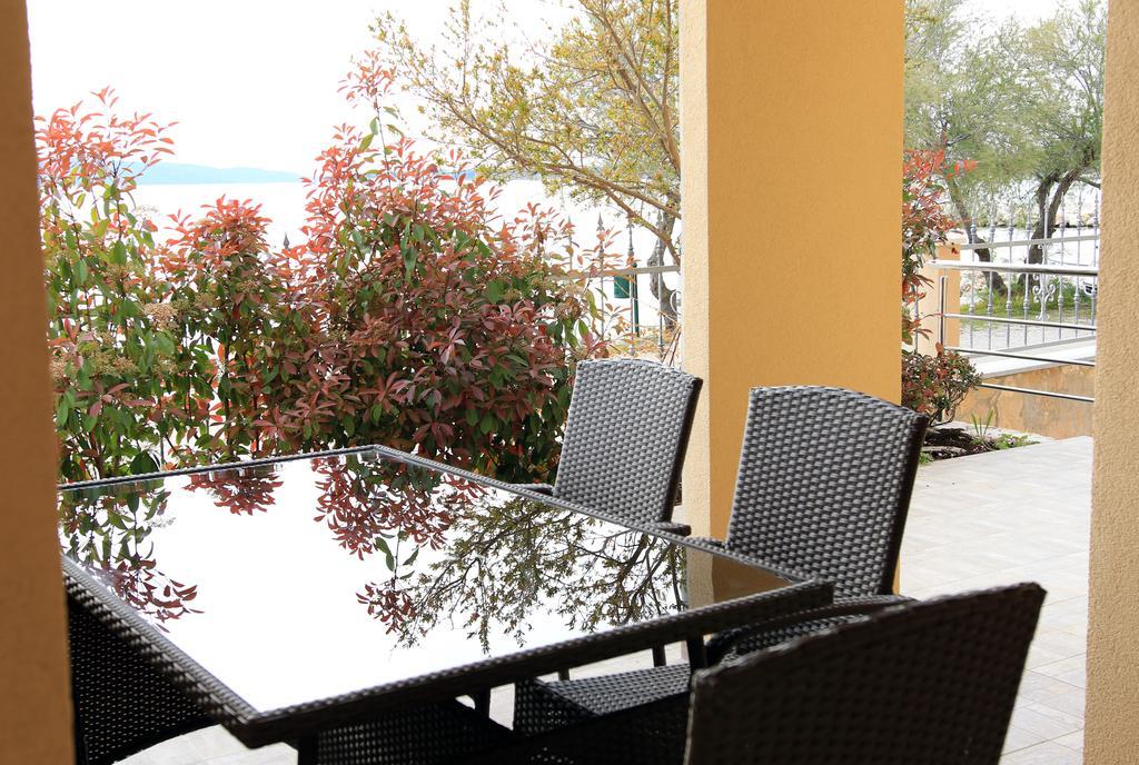 Apartments Superba Brodarica  Luaran gambar
